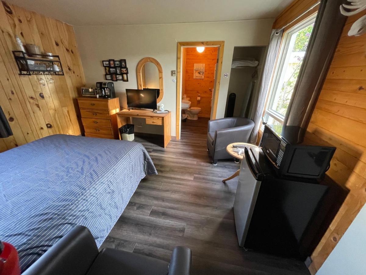 Auberge Et Chalets Sur Le Lac Lac-Mégantic Exterior foto